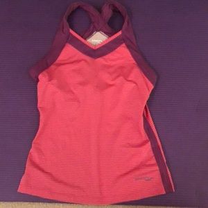 Workout tank top